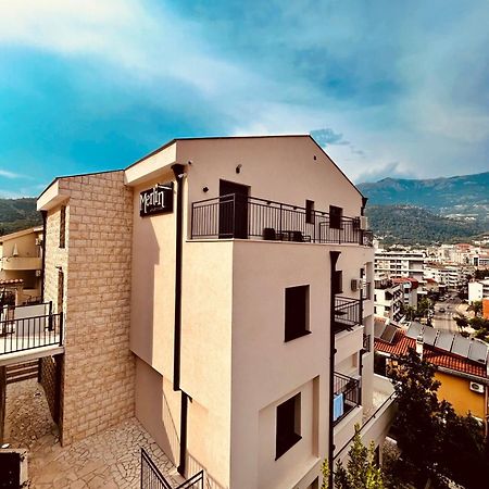 Merlin Prestige Apartments بودفا المظهر الخارجي الصورة