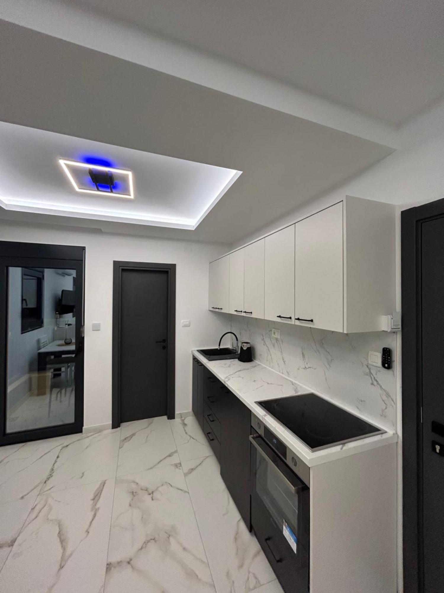 Merlin Prestige Apartments بودفا المظهر الخارجي الصورة