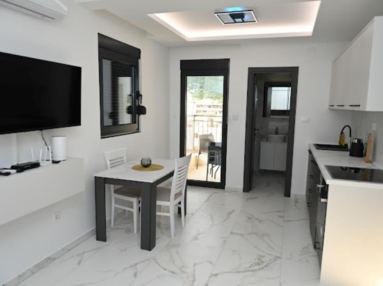 Merlin Prestige Apartments بودفا المظهر الخارجي الصورة